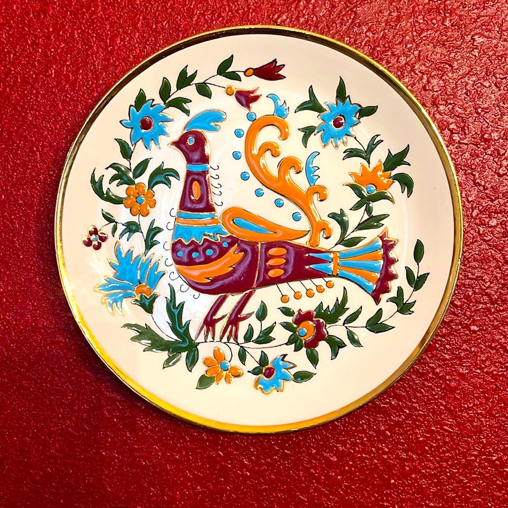 Tassoulis Greek Hand Made 9.5” Plate Trimmed with 24 K Gold
